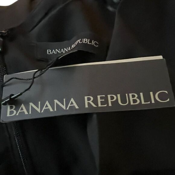 NWT! Banana republic black wool blend short sleeve dress - Picture 4 of 9